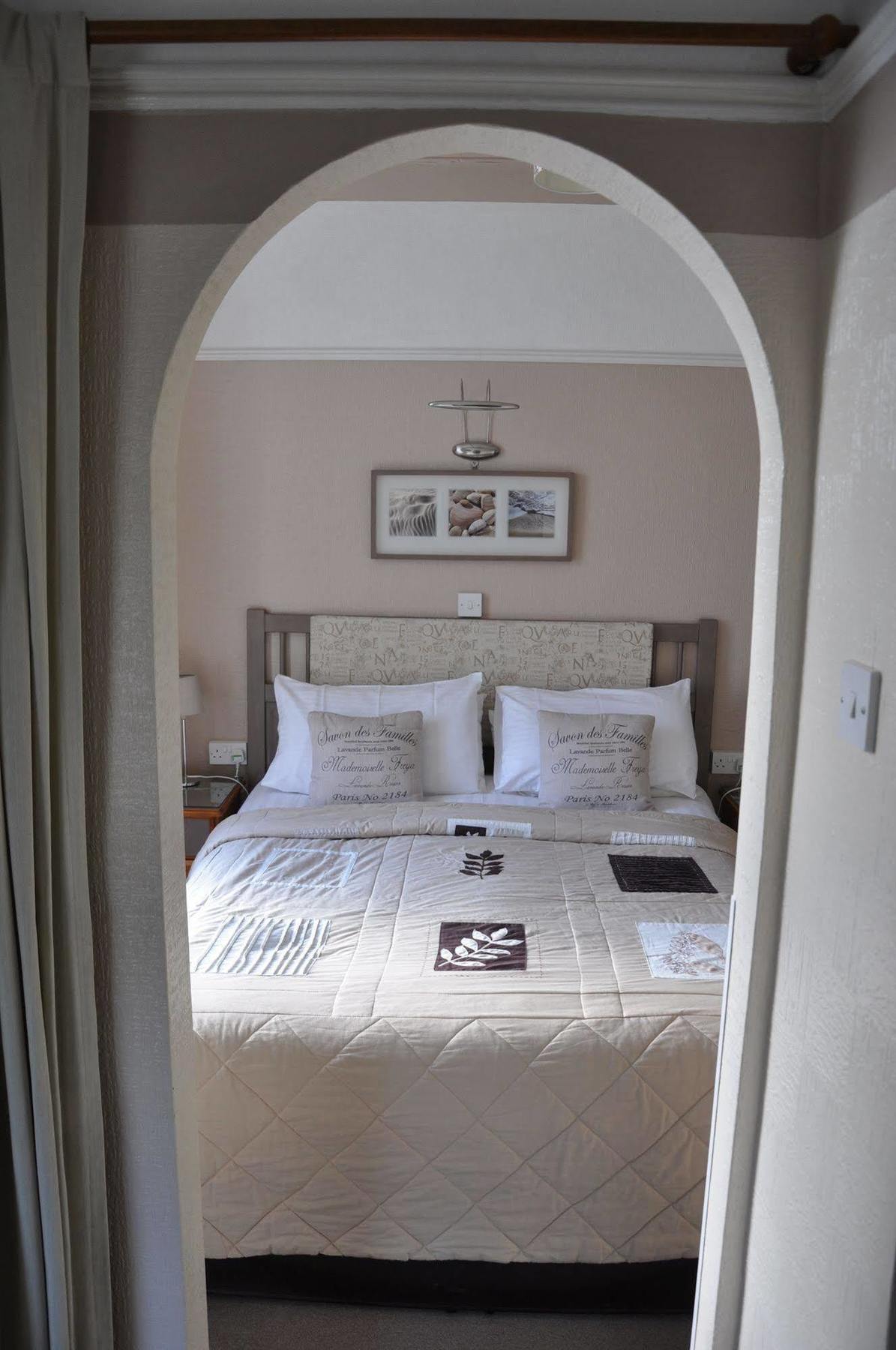 Abbeyfield Vintage Style Boutique B&B Торки Экстерьер фото