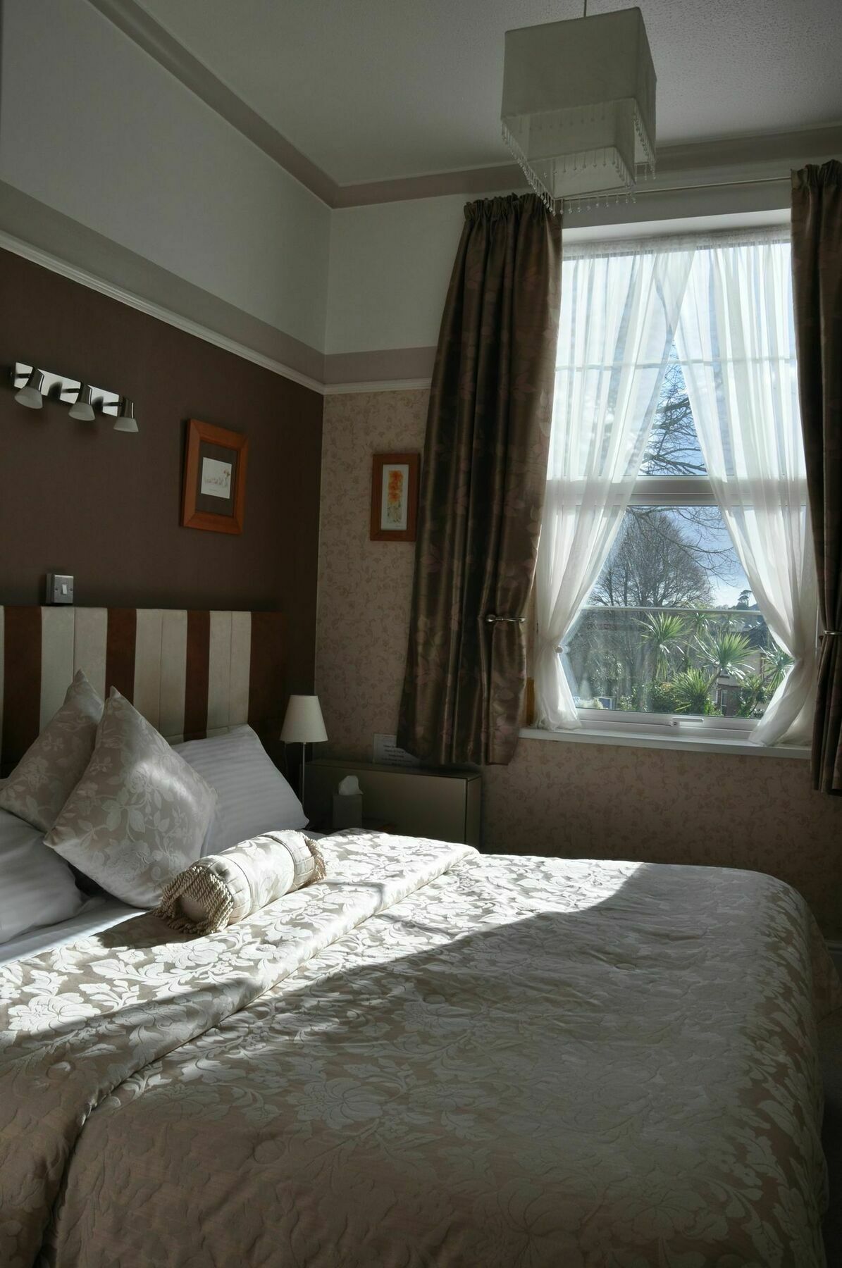 Abbeyfield Vintage Style Boutique B&B Торки Экстерьер фото